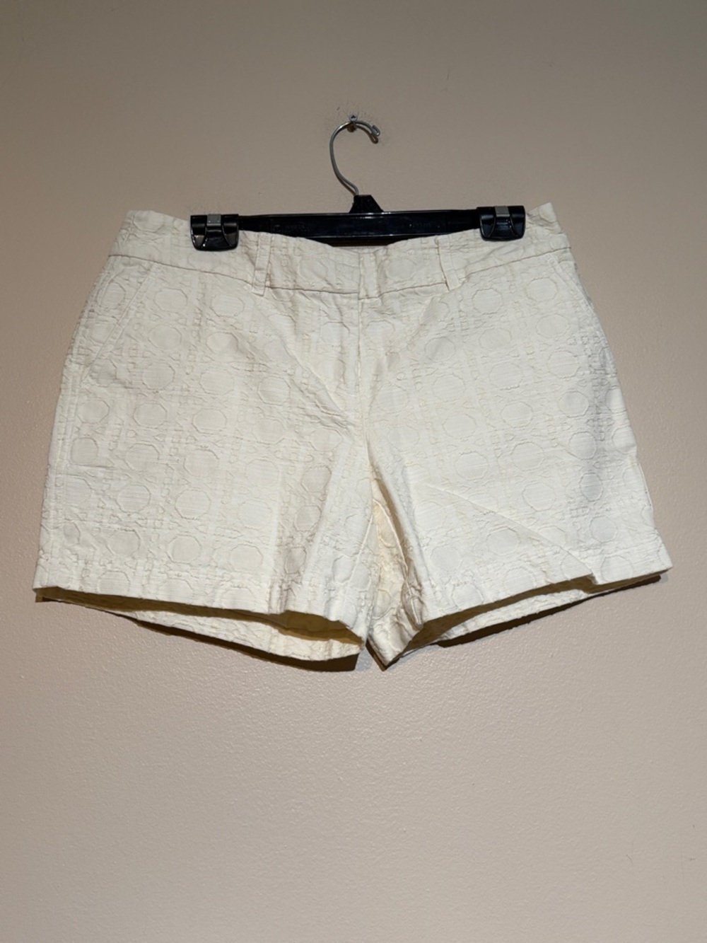 Vineyard Vines cotton Cream Textured Lace-Look Bermuda Shorts